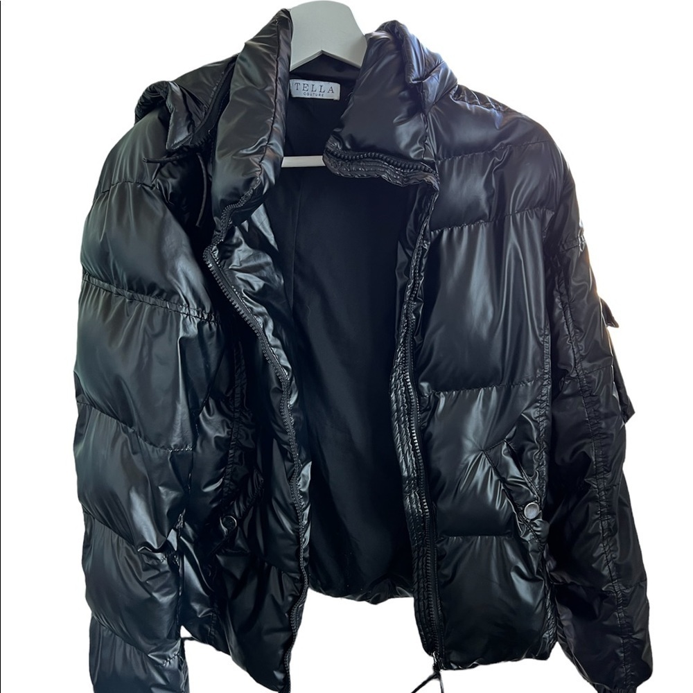 Black puffy  jacket women
